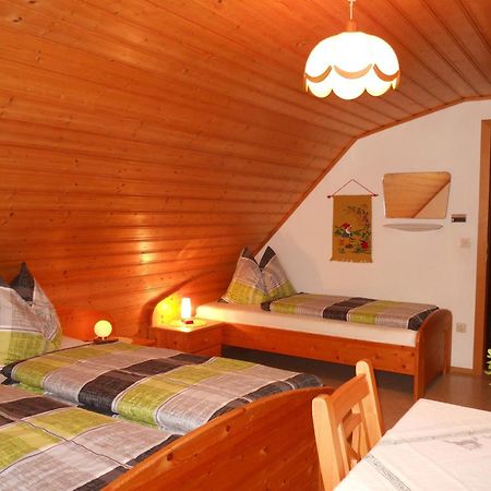 Familienbauernhof Imitz, Ferienwohnung シュピタル・アム・ピュールン エクステリア 写真