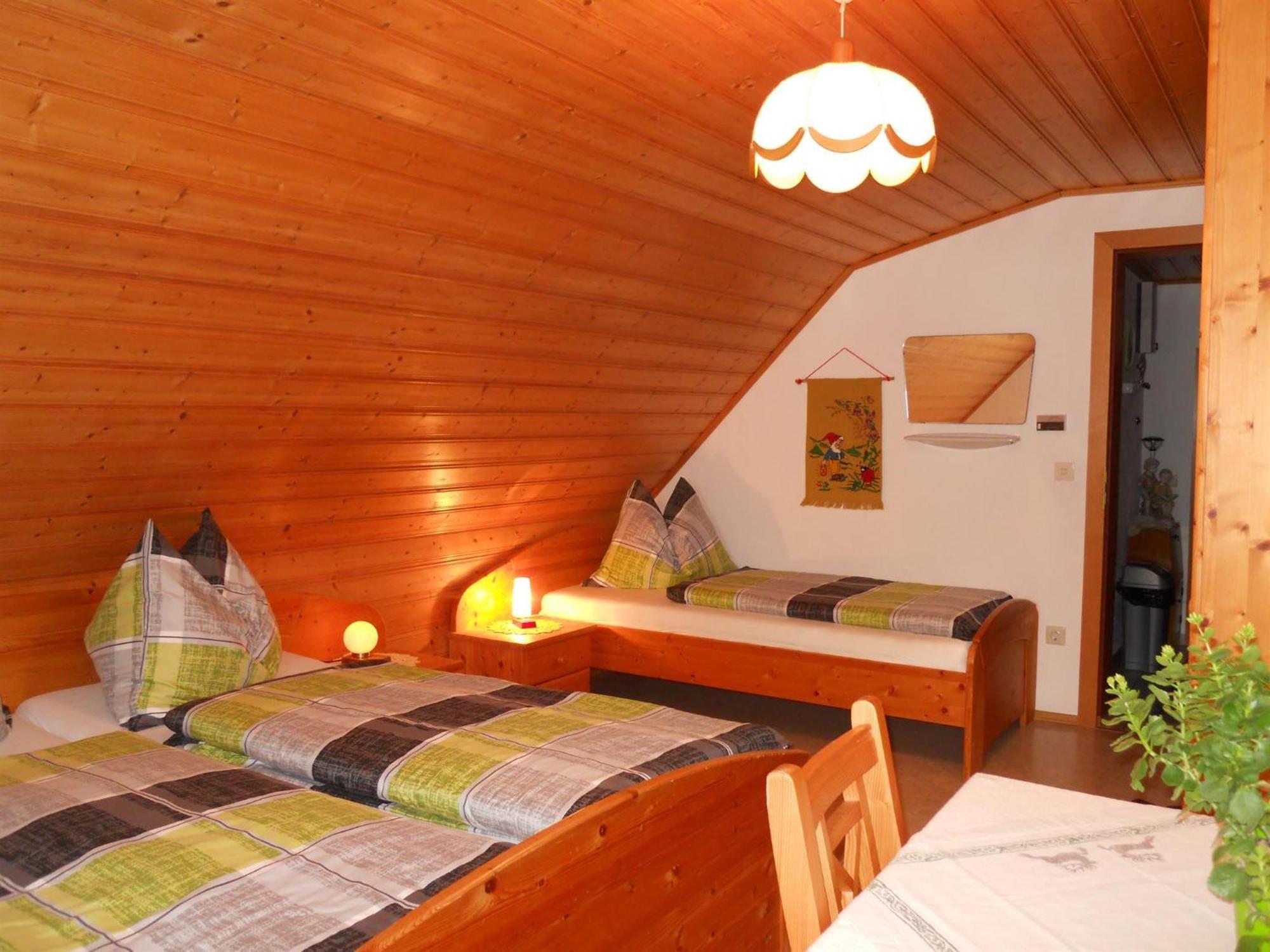 Familienbauernhof Imitz, Ferienwohnung シュピタル・アム・ピュールン エクステリア 写真